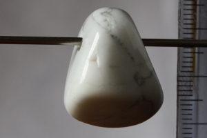 Anhänger gebohrt Magnesit Unikat